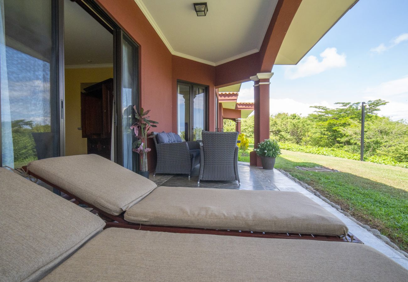 Residencial en Cabo Velas - Terrace 2BR Condo | Bougainvillea | Reserva Conchal Golf Resort