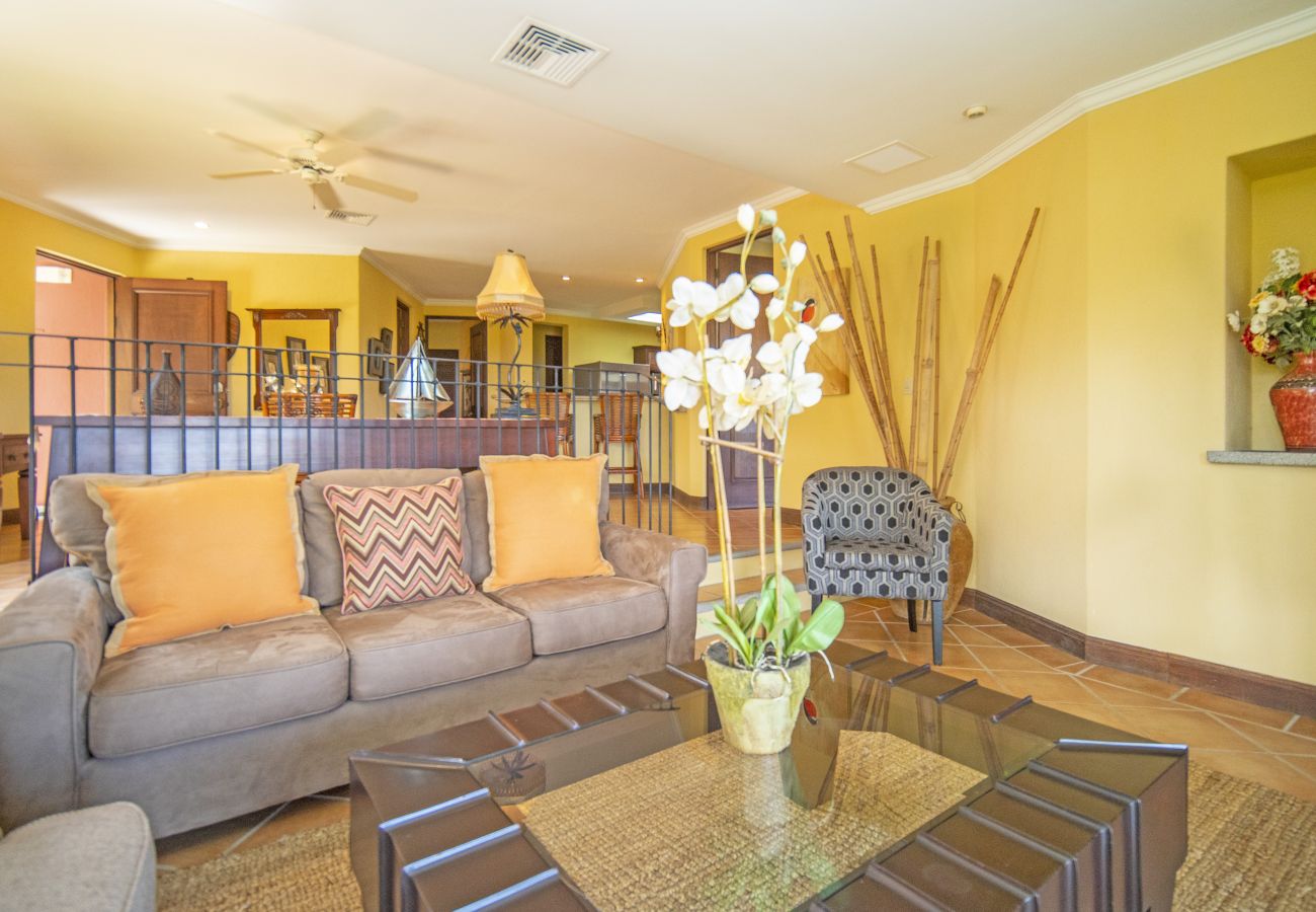 Residencial en Cabo Velas - Terrace 2BR Condo | Bougainvillea | Reserva Conchal Golf Resort