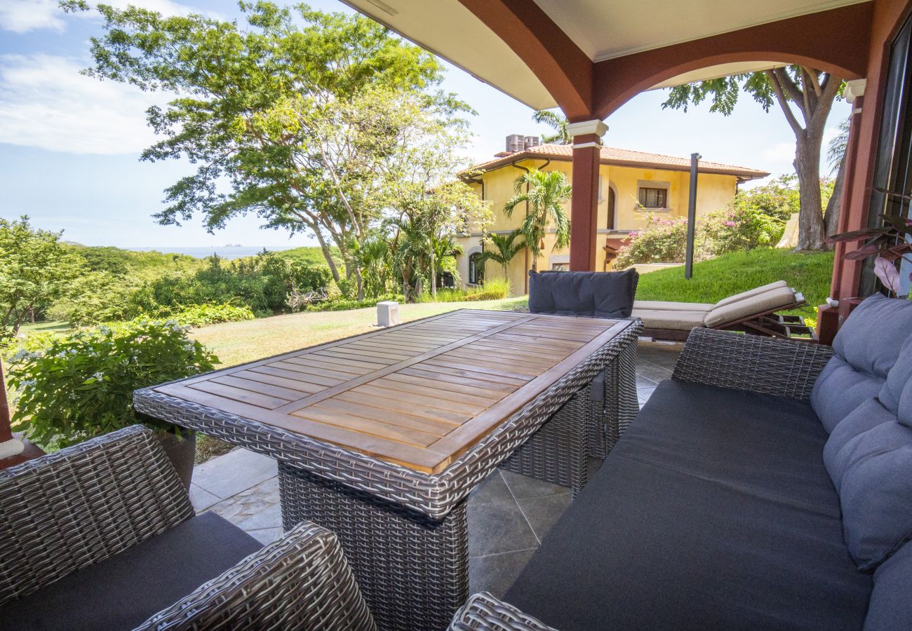 Residencial en Cabo Velas - Terrace 2BR Condo | Bougainvillea | Reserva Conchal Golf Resort