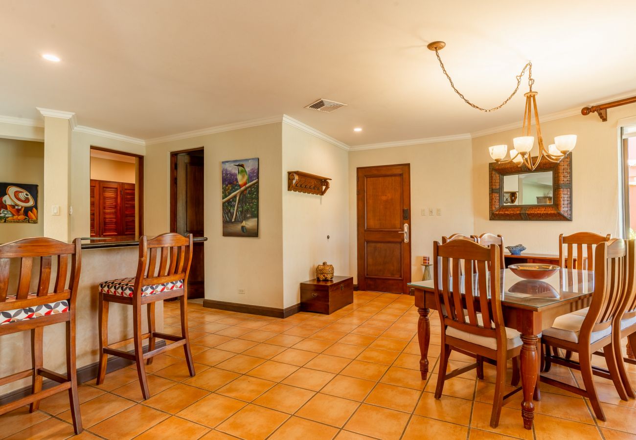 Residencial en Cabo Velas - Tropical 2BR Condo w/ Partial Ocean View | Bougainvillea | Reserva Conchal