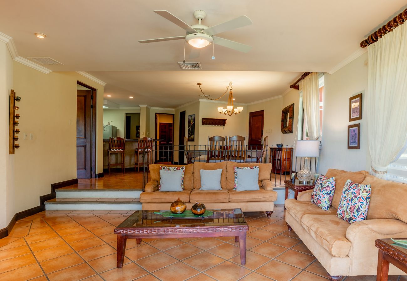 Residencial en Cabo Velas - Tropical 2BR Condo w/ Partial Ocean View | Bougainvillea | Reserva Conchal