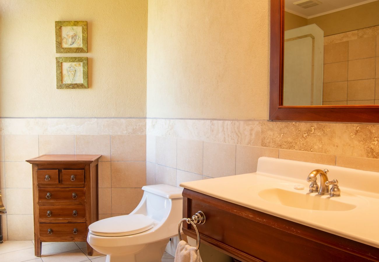 Residencial en Cabo Velas - Tropical 2BR Condo w/ Partial Ocean View | Bougainvillea | Reserva Conchal