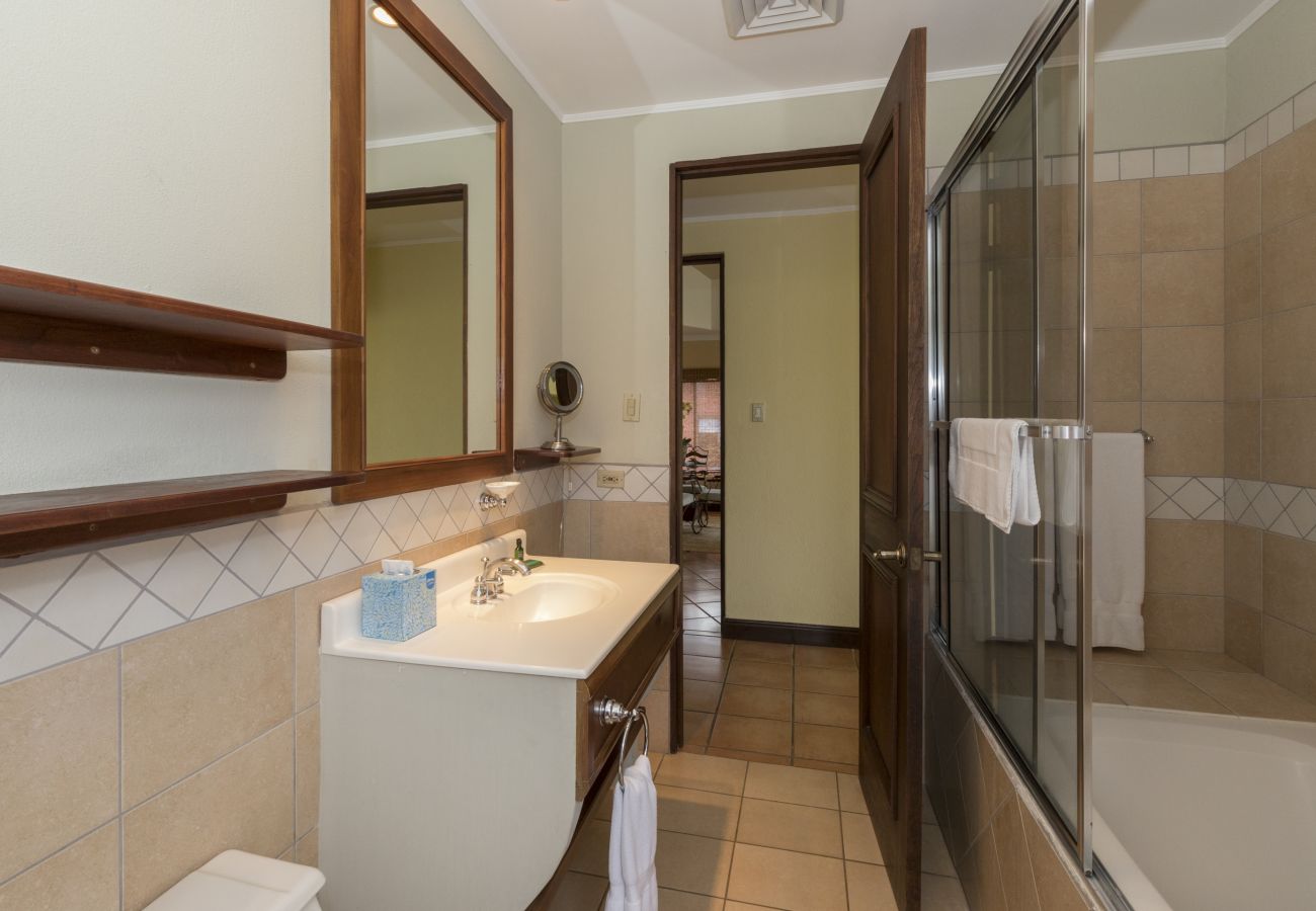 Apartamento en Cabo Velas - Luxury 3BR Condo w/ Partial Ocean View | Bougainvillea | Reserva Conchal