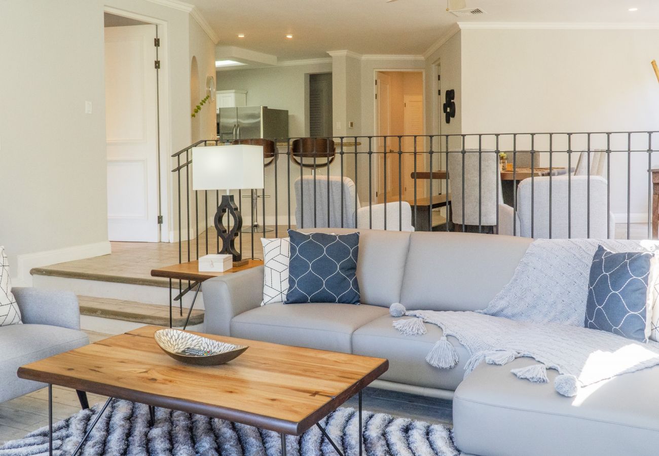 Residencial en Cabo Velas - Bright 2BR Condo w/ Partial Ocean View | Bougainvillea | Reserva Conchal