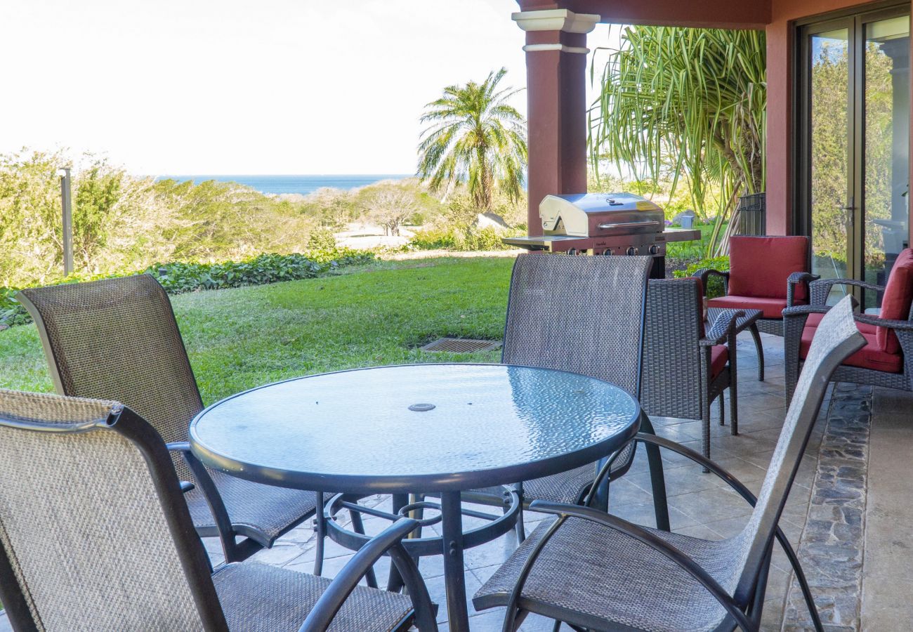 Residencial en Cabo Velas - Bright 2BR Condo w/ Partial Ocean View | Bougainvillea | Reserva Conchal