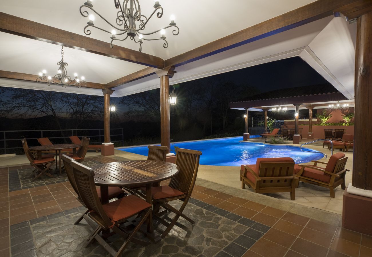 Residencial en Cabo Velas - Bright 2BR Condo w/ Partial Ocean View | Bougainvillea | Reserva Conchal