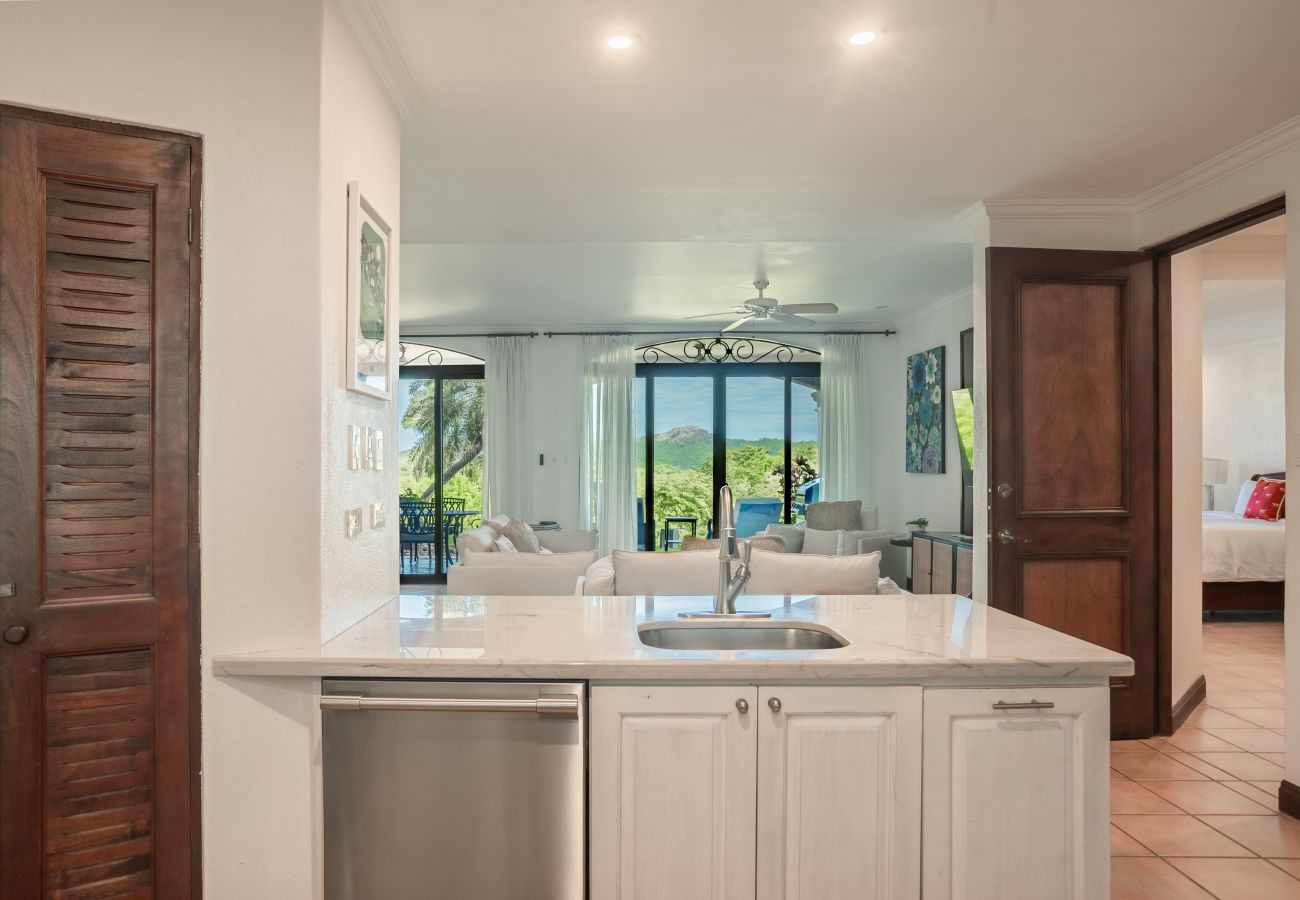 Residencial en Cabo Velas - Spacious 4BR Condo w/ Partial Ocean View | Bougainvillea | Reserva Conchal