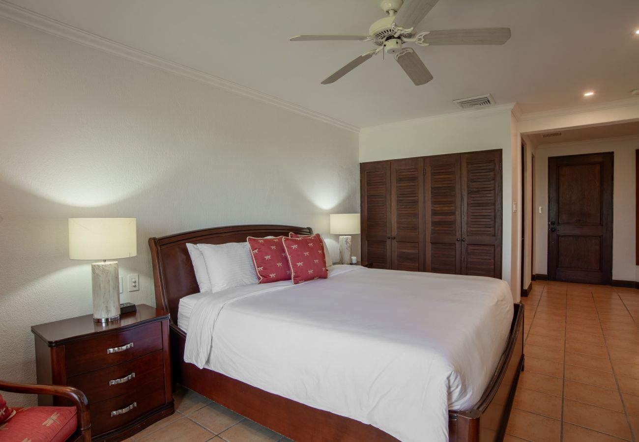 Residencial en Cabo Velas - Spacious 4BR Condo w/ Partial Ocean View | Bougainvillea | Reserva Conchal