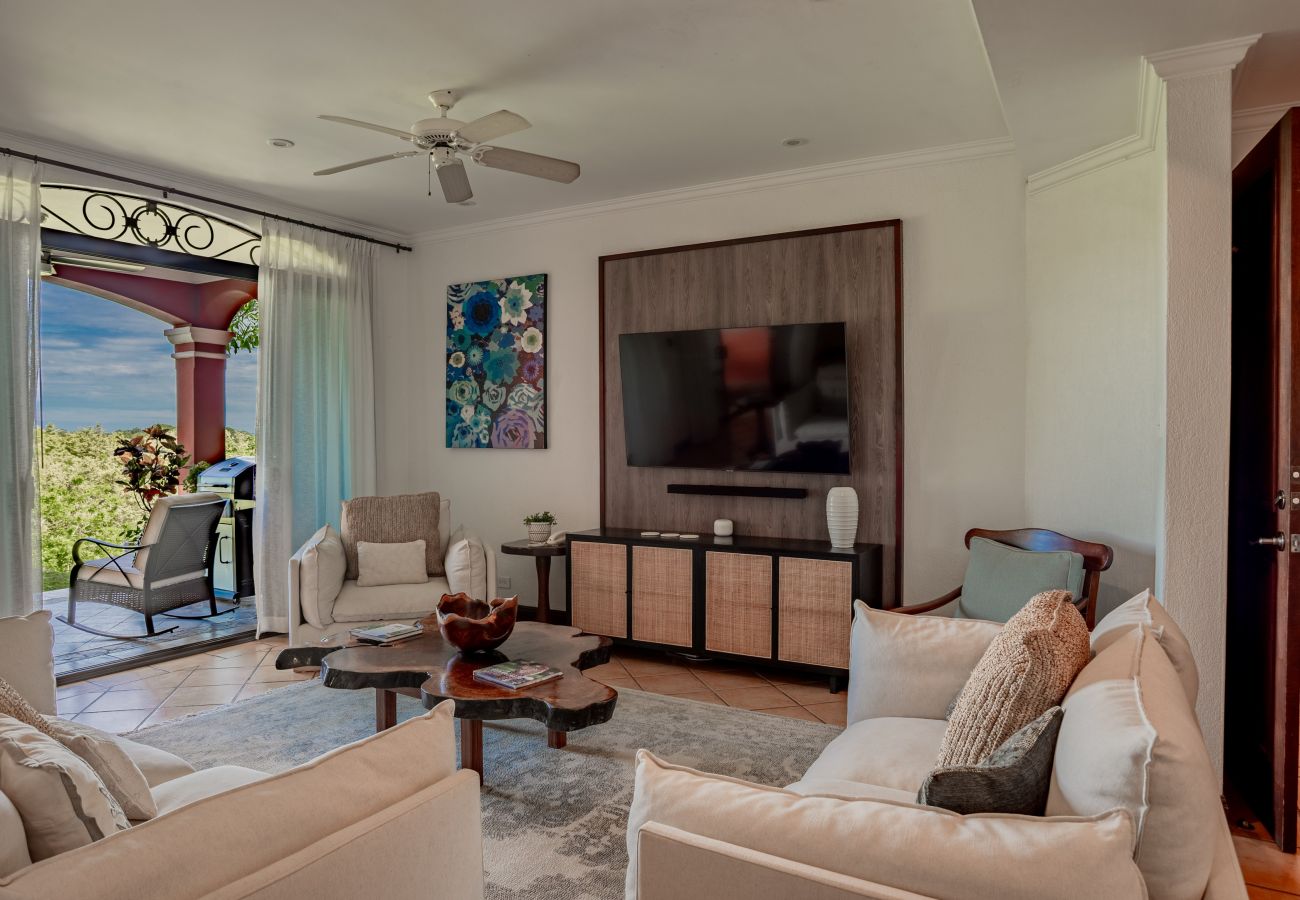 Residencial en Cabo Velas - Spacious 4BR Condo w/ Partial Ocean View | Bougainvillea | Reserva Conchal