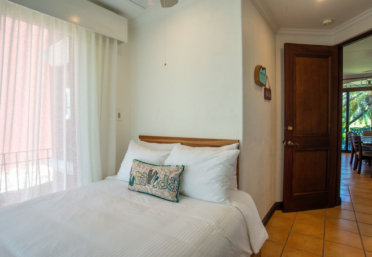 Residencial en Cabo Velas - Spacious 4BR Condo w/ Partial Ocean View | Bougainvillea | Reserva Conchal
