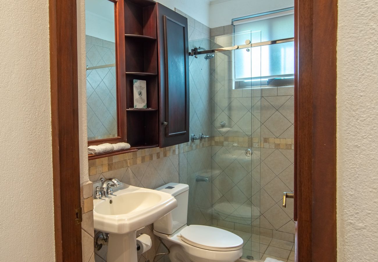 Residencial en Cabo Velas - Spacious 4BR Condo w/ Partial Ocean View | Bougainvillea | Reserva Conchal