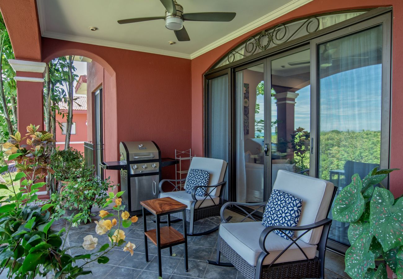 Residencial en Cabo Velas - Spacious 4BR Condo w/ Partial Ocean View | Bougainvillea | Reserva Conchal