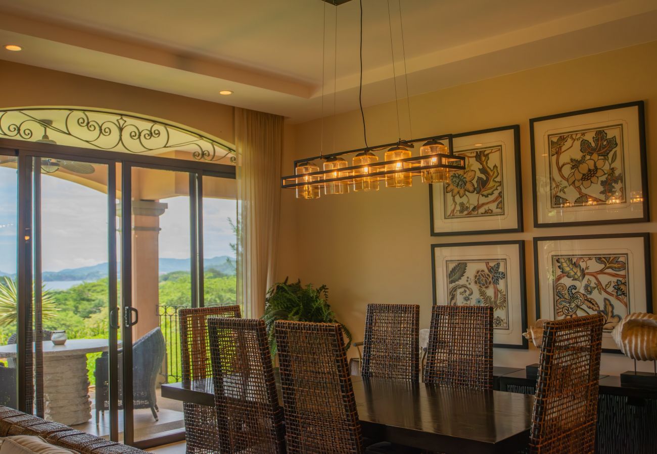 Residencial en Cabo Velas - Spacious 2BR Condo w/ Ocean Glimpse | Jobo | Reserva Conchal Golf Resort