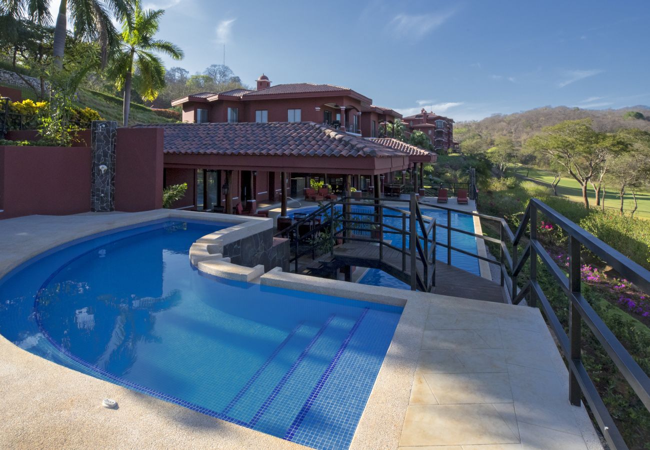 Residencial en Cabo Velas - Serene 3BR Condo | Bougainvillea | Reserva Conchal Golf Resort