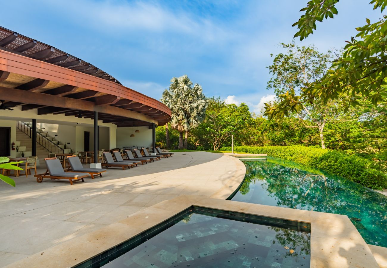 Residencial en Cabo Velas - Stunning Spacious Luxury Condo | 5-Star Reserva Conchal - Carao