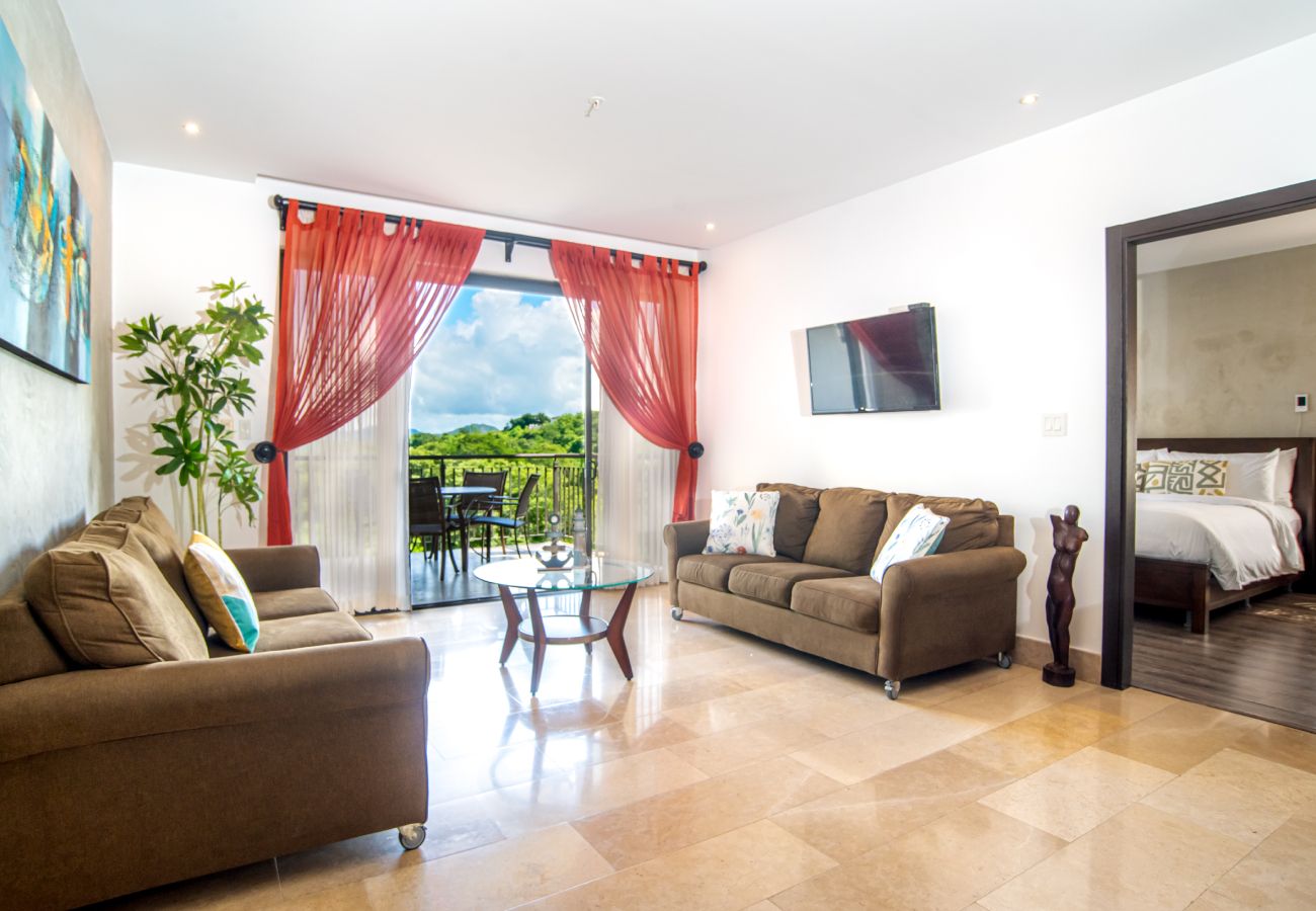 Residencial en Cabo Velas - Spacious 2BR Condo w/ Partial Ocean View | Roble Sabana | Reserva Conchal