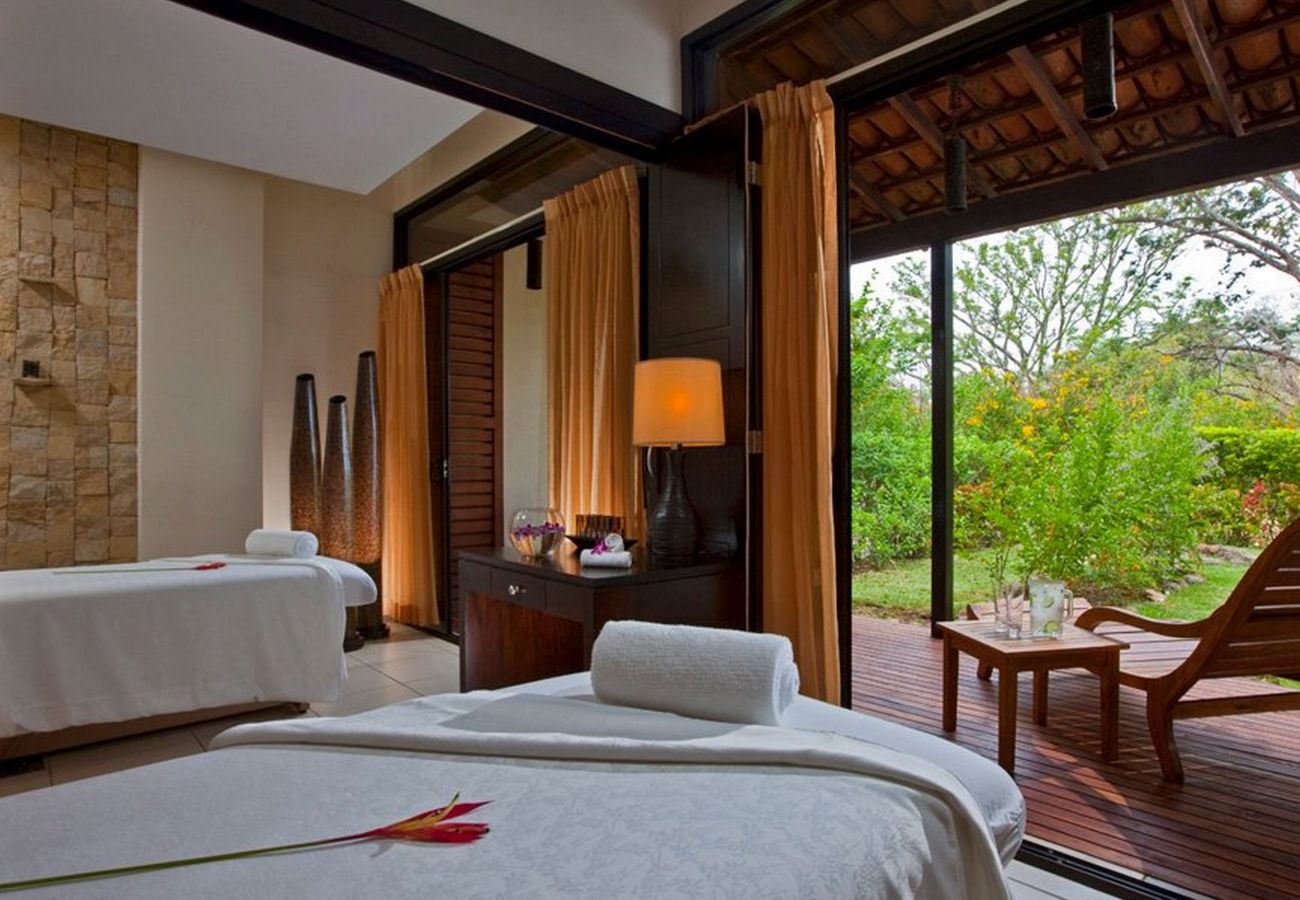 Villa en Cabo Velas - Private Pool Luxury Modern House + Free Golf Cart | Llama del Bosque |Reserva Conchal Golf Resort
