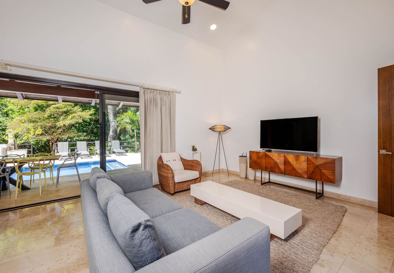 Villa en Cabo Velas - Private Pool Luxury Modern House + Free Golf Cart | Llama del Bosque |Reserva Conchal Golf Resort
