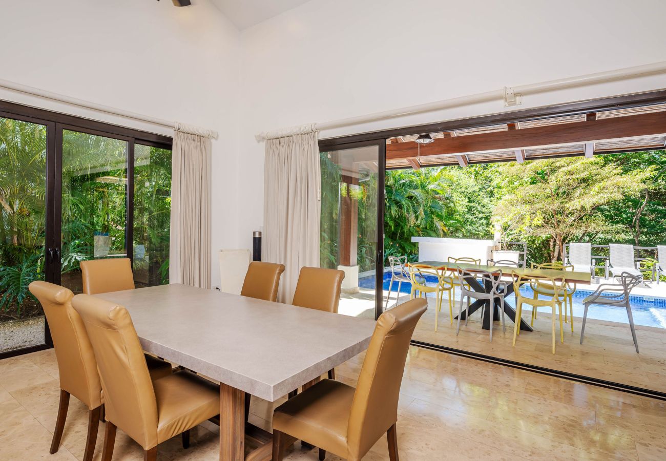 Villa en Cabo Velas - Private Pool Luxury Modern House + Free Golf Cart | Llama del Bosque |Reserva Conchal Golf Resort