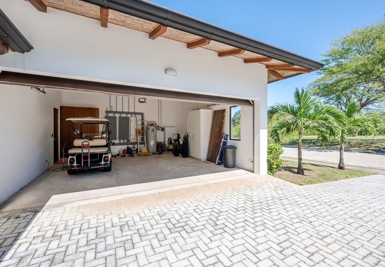 Villa en Cabo Velas - Private Pool Luxury Modern House + Free Golf Cart | Llama del Bosque |Reserva Conchal Golf Resort