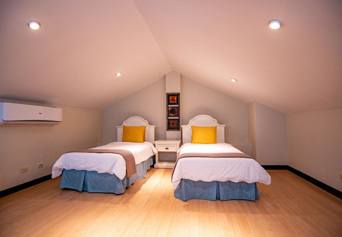Condominium in Cabo Velas - Adults Only 4BR Penthouse w/ Partial Ocean View | Carao | Reserva Conchal