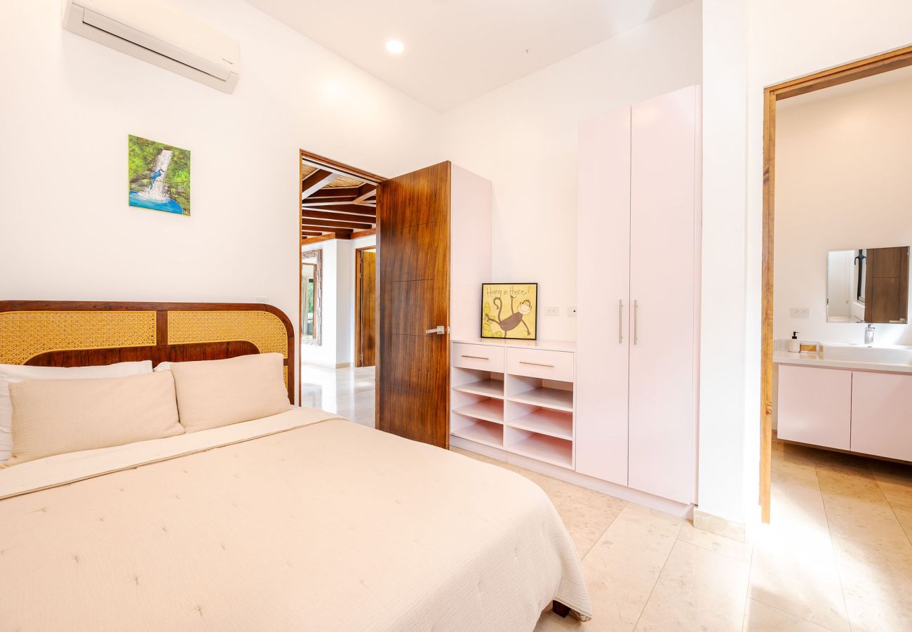 Villa in Cabo Velas - Private Pool Luxury Modern House + Free Golf Cart | Llama del Bosque |Reserva Conchal Golf Resort