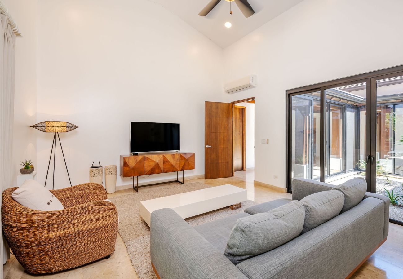 Villa in Cabo Velas - Private Pool Luxury Modern House + Free Golf Cart | Llama del Bosque |Reserva Conchal Golf Resort