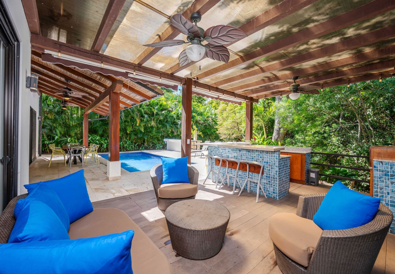 Villa in Cabo Velas - Private Pool Luxury Modern House + Free Golf Cart | Llama del Bosque |Reserva Conchal Golf Resort