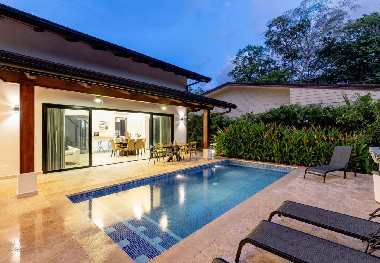 Villa in Cabo Velas - Private Pool Luxury Modern House + Free Golf Cart | Llama del Bosque |Reserva Conchal Golf Resort
